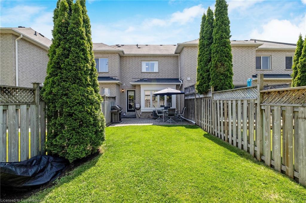 11 Harding Street Property Photo 33