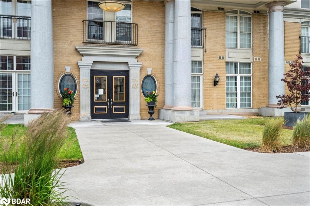 414-135 James Street S Property Photo 4