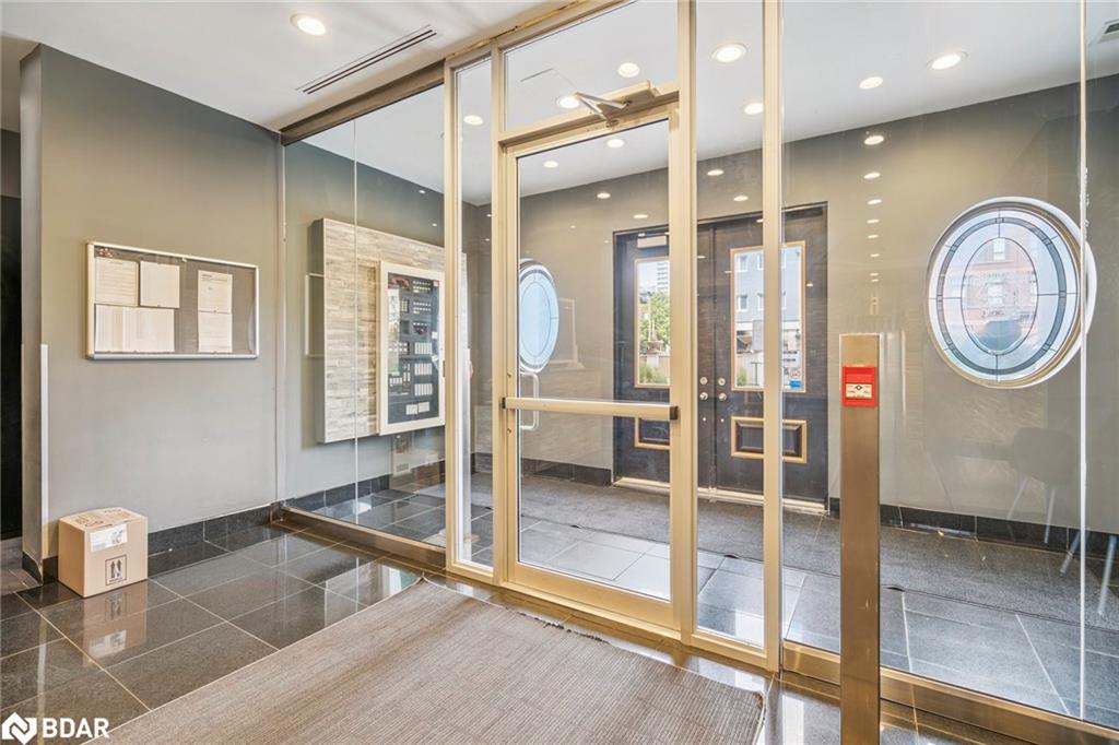 414-135 James Street S Property Photo 5