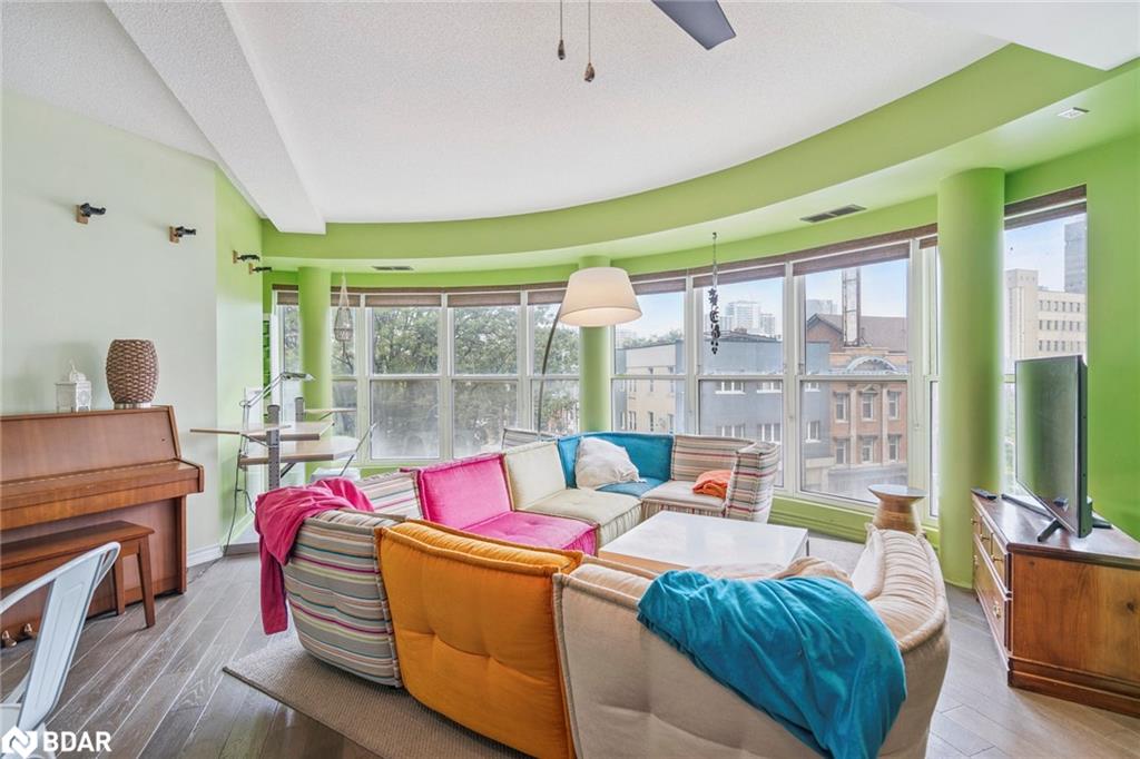 414-135 James Street S Property Photo 10