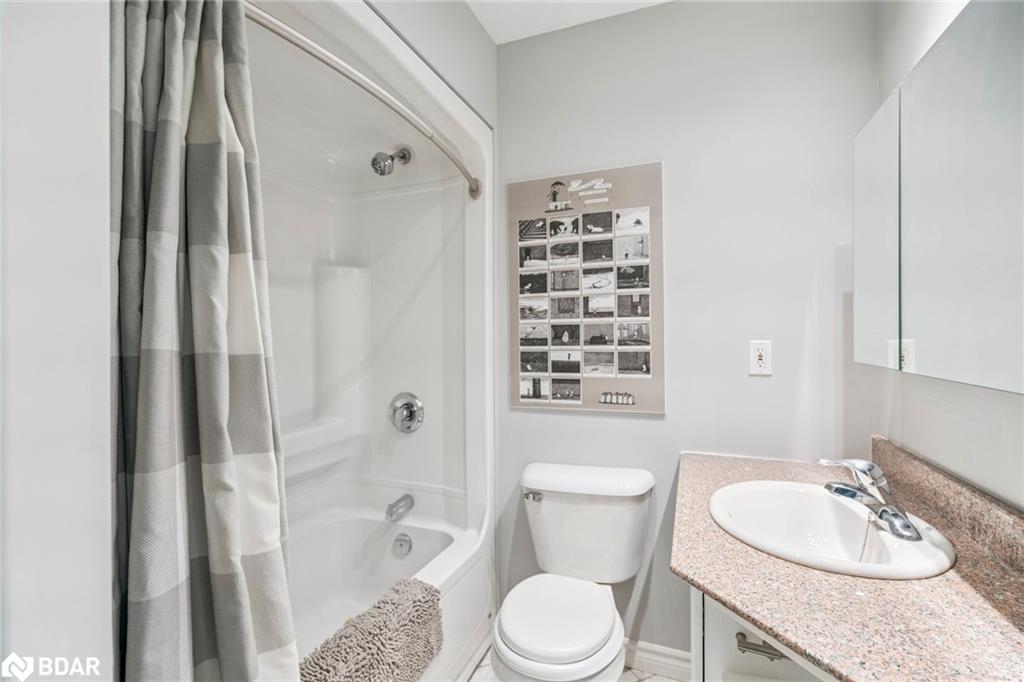 414-135 James Street S Property Photo 22