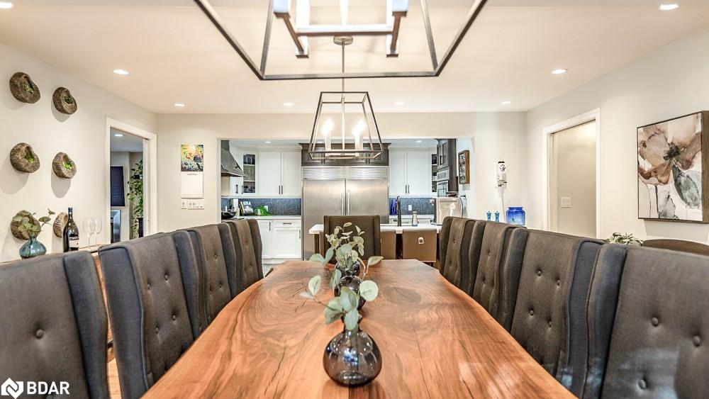 112 Lakeshore Road W Property Photo 14