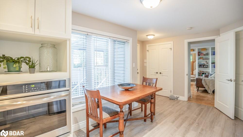 112 Lakeshore Road W Property Photo 16