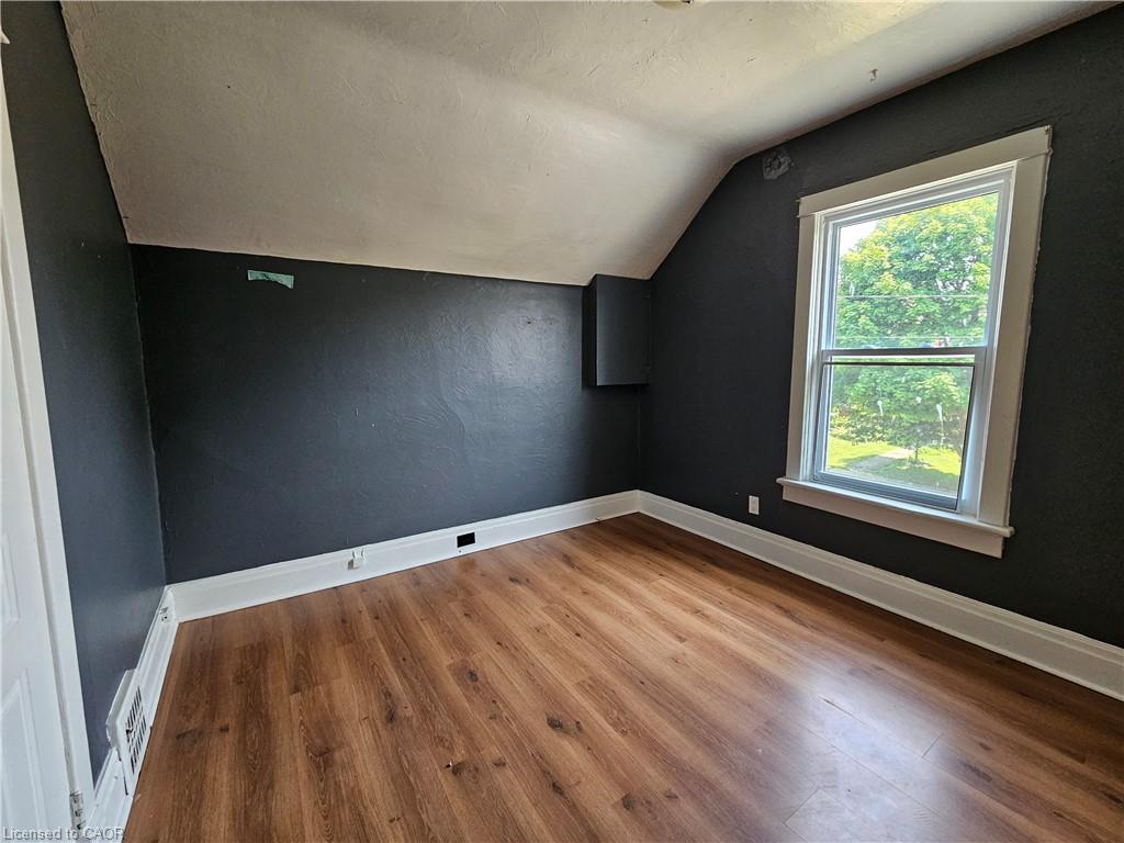 56 Cameron Street N Property Photo 5