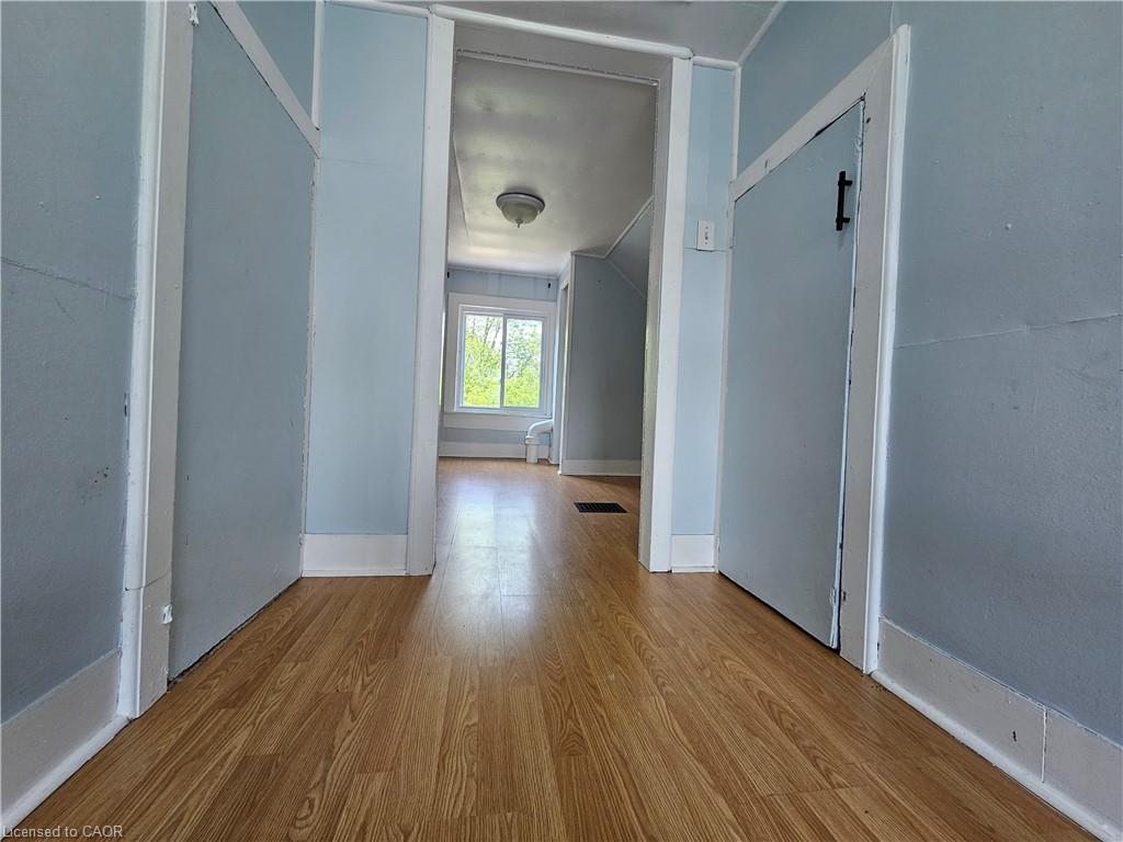 56 Cameron Street N Property Photo 6