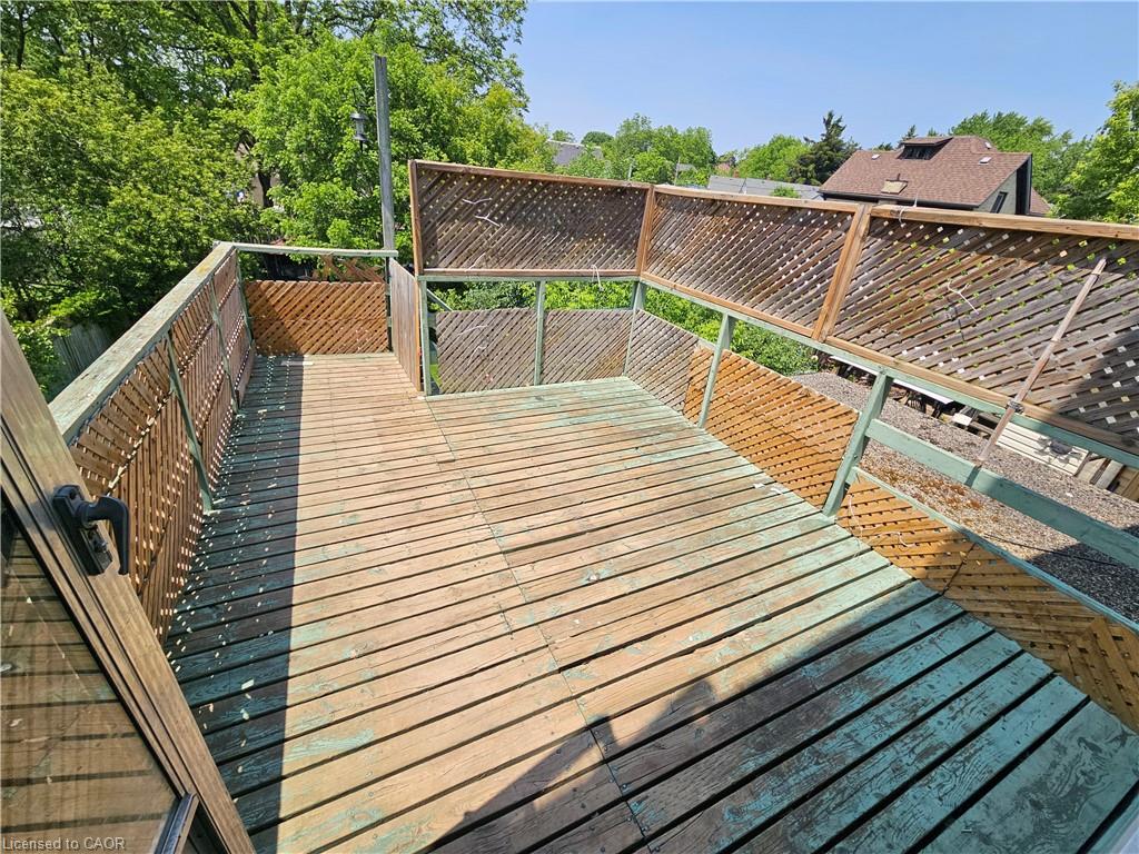 56 Cameron Street N Property Photo 14