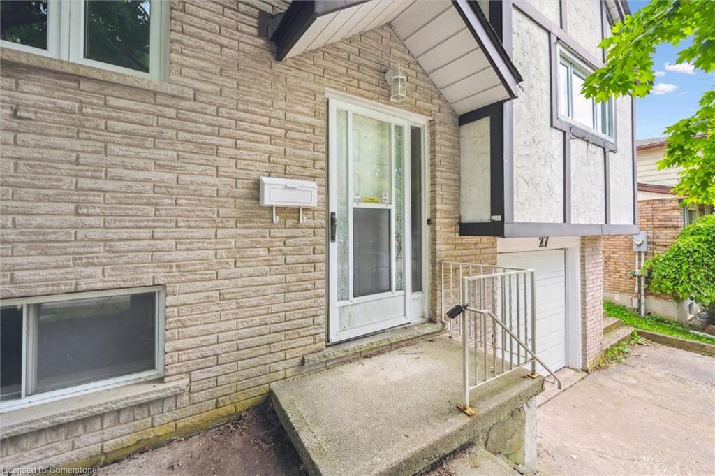 27 Sugar Maple Street Property Photo 4