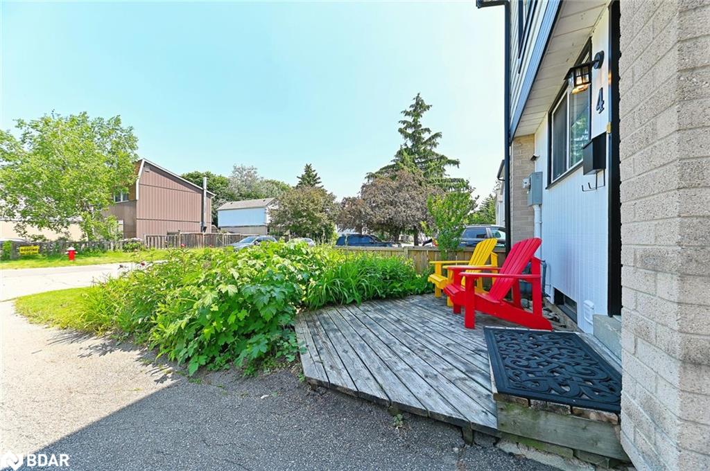 4 Greenfield Square Property Photo 1