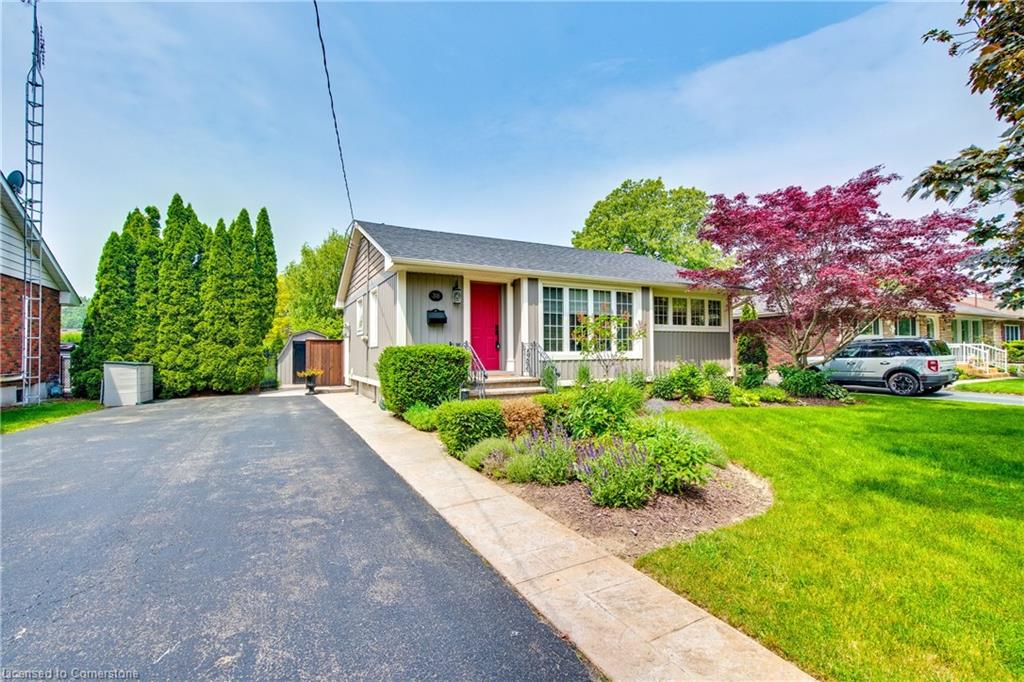 38 Albany Drive Property Photo 1