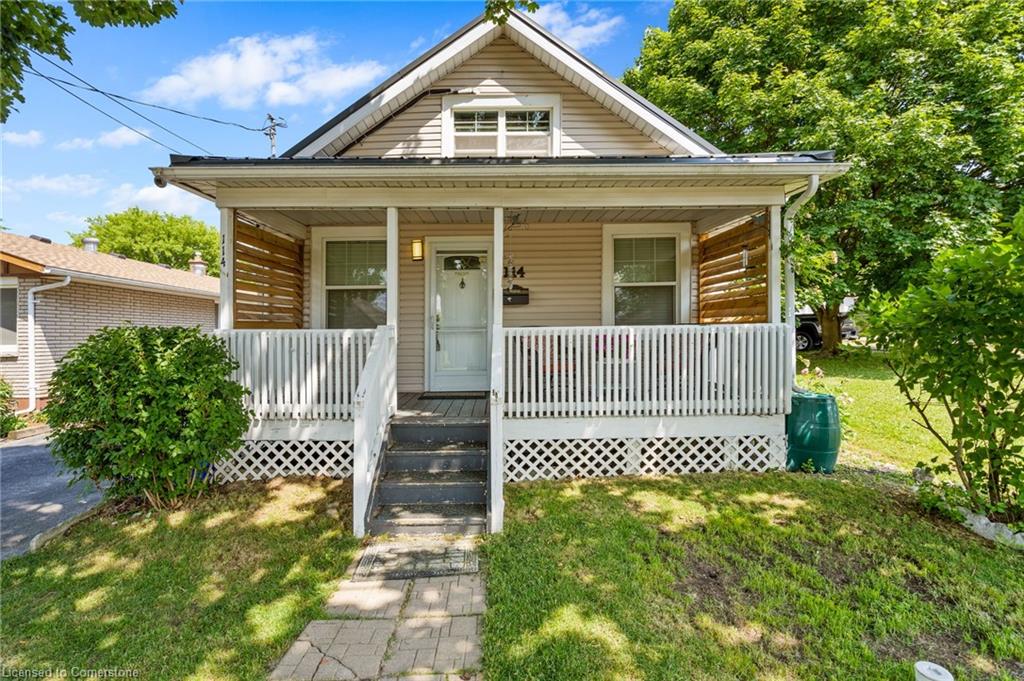 114 Davis Street Property Photo 2