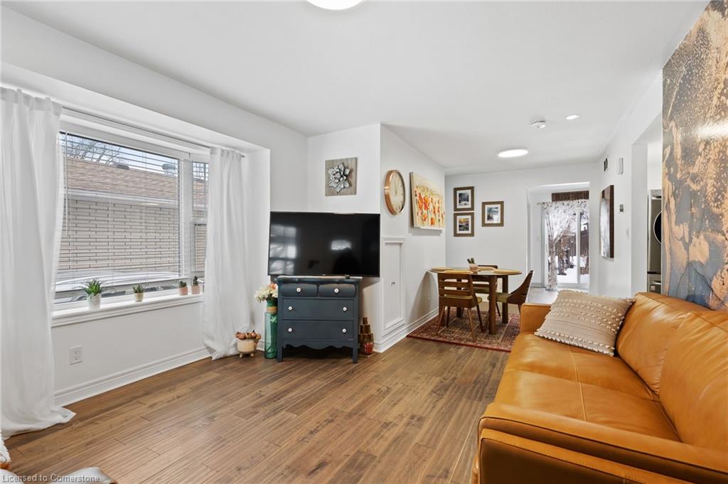 114 Davis Street Property Photo 5