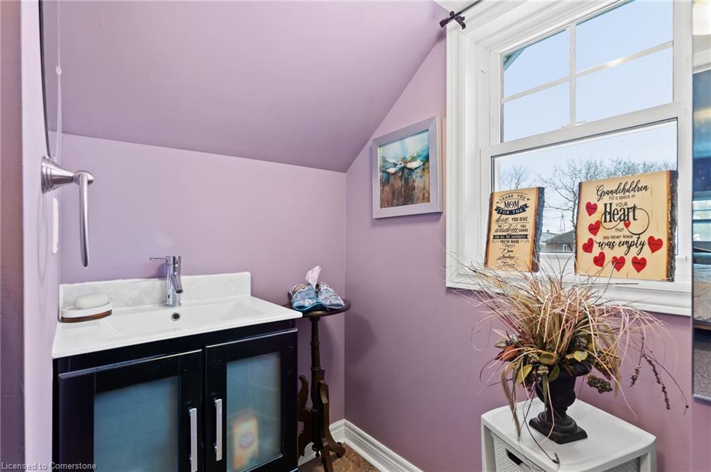 114 Davis Street Property Photo 20