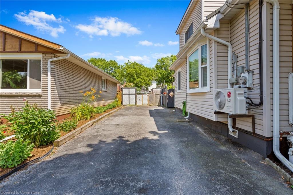 114 Davis Street Property Photo 22