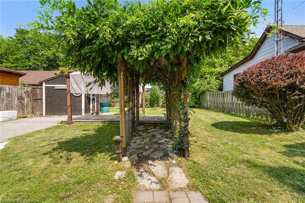 114 Davis Street Property Photo 26