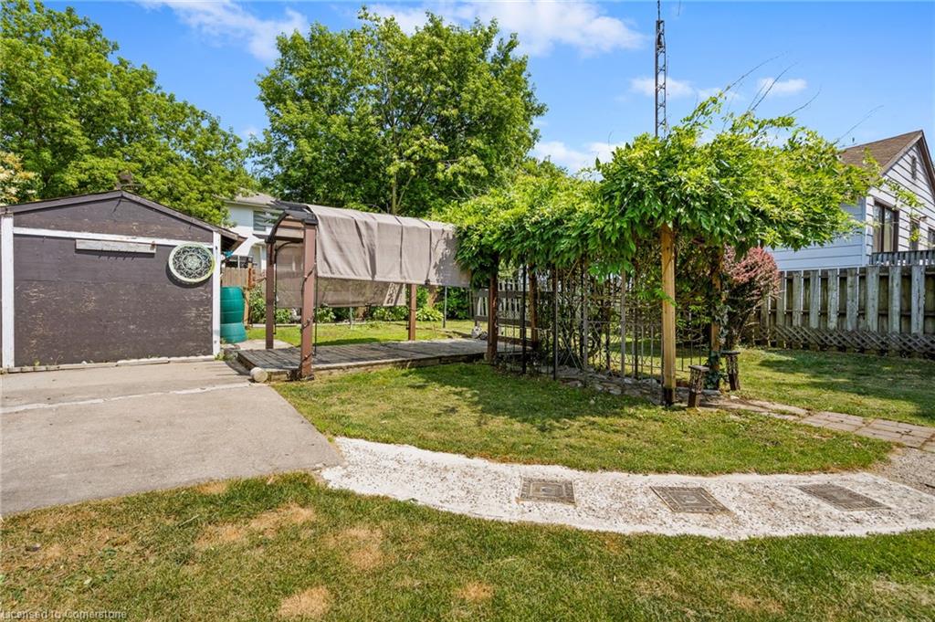 114 Davis Street Property Photo 27