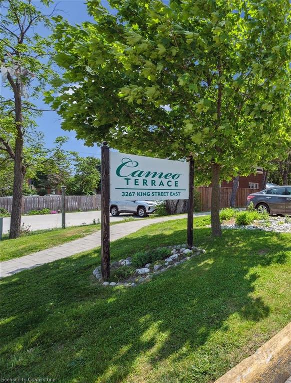 204-3267 King Street E Property Photo 2