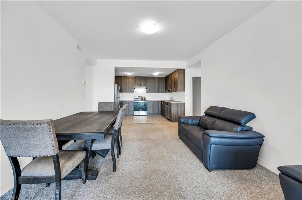 513-5 Hamilton Street N Property Photo 8