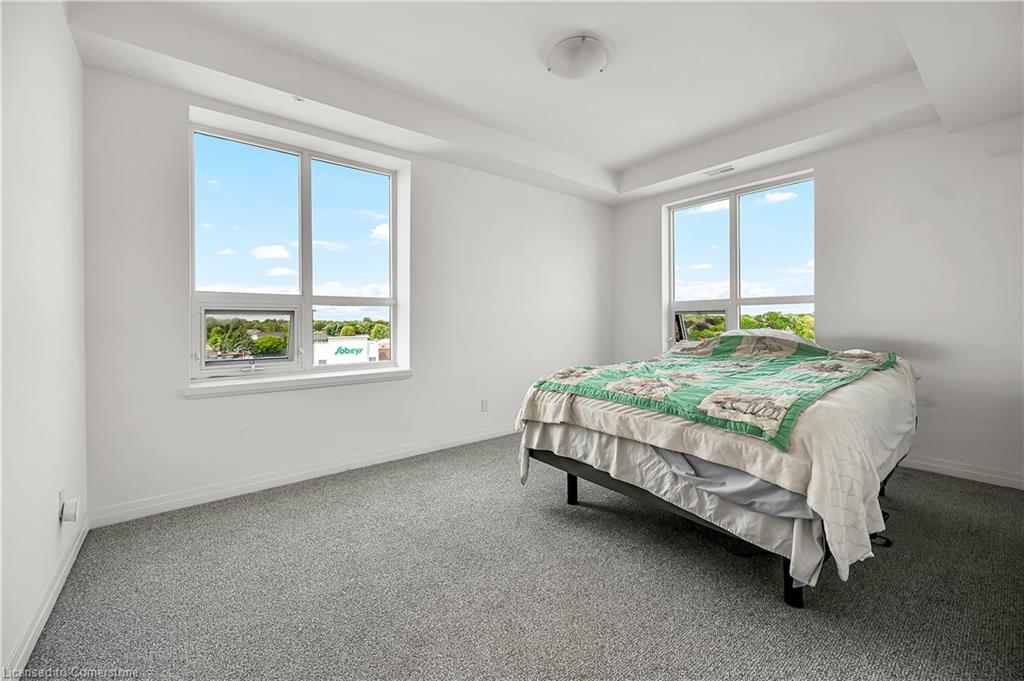 513-5 Hamilton Street N Property Photo 12