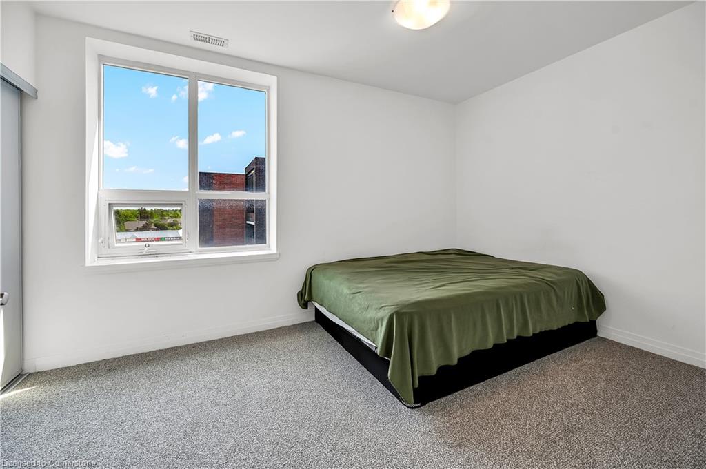 513-5 Hamilton Street N Property Photo 16