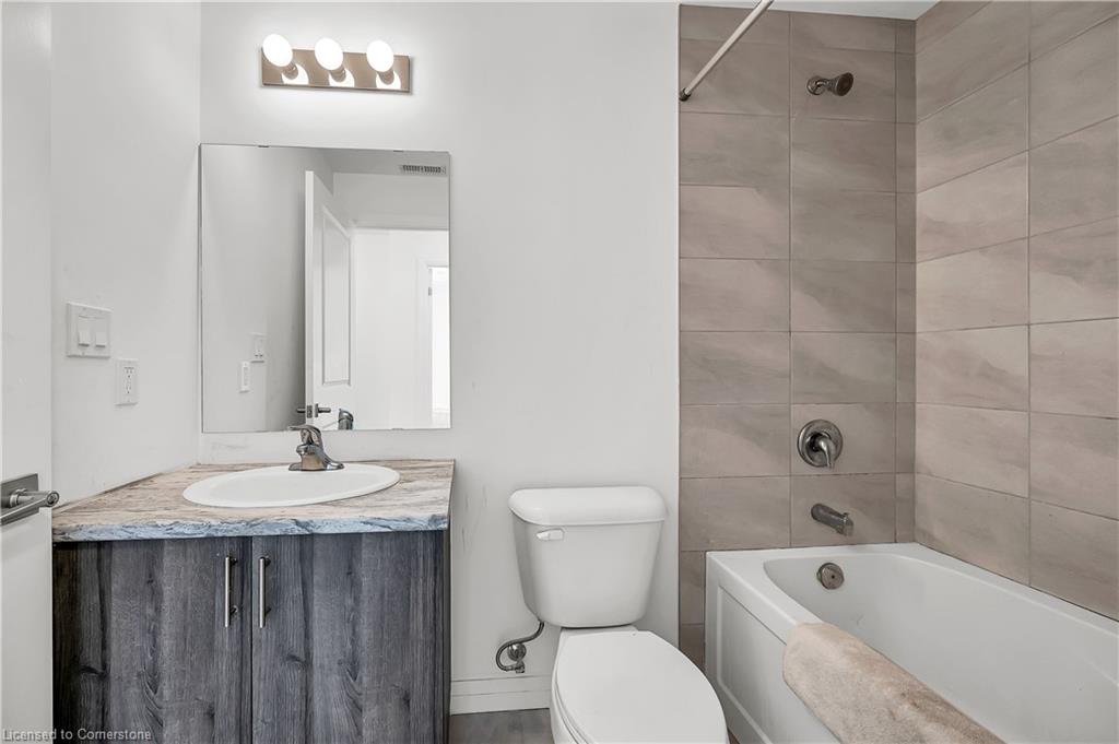 513-5 Hamilton Street N Property Photo 18