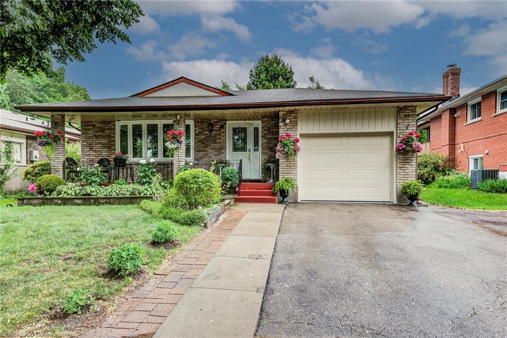 170 Martinglen Crescent Property Photo 1