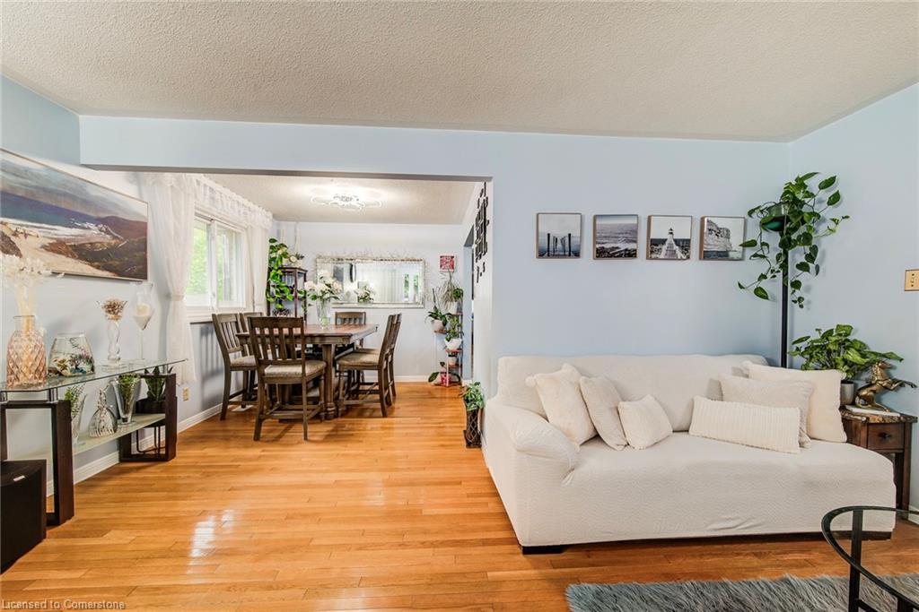 170 Martinglen Crescent Property Photo 11
