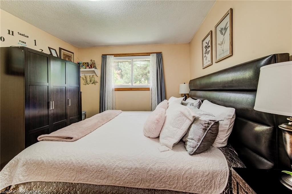 170 Martinglen Crescent Property Photo 23