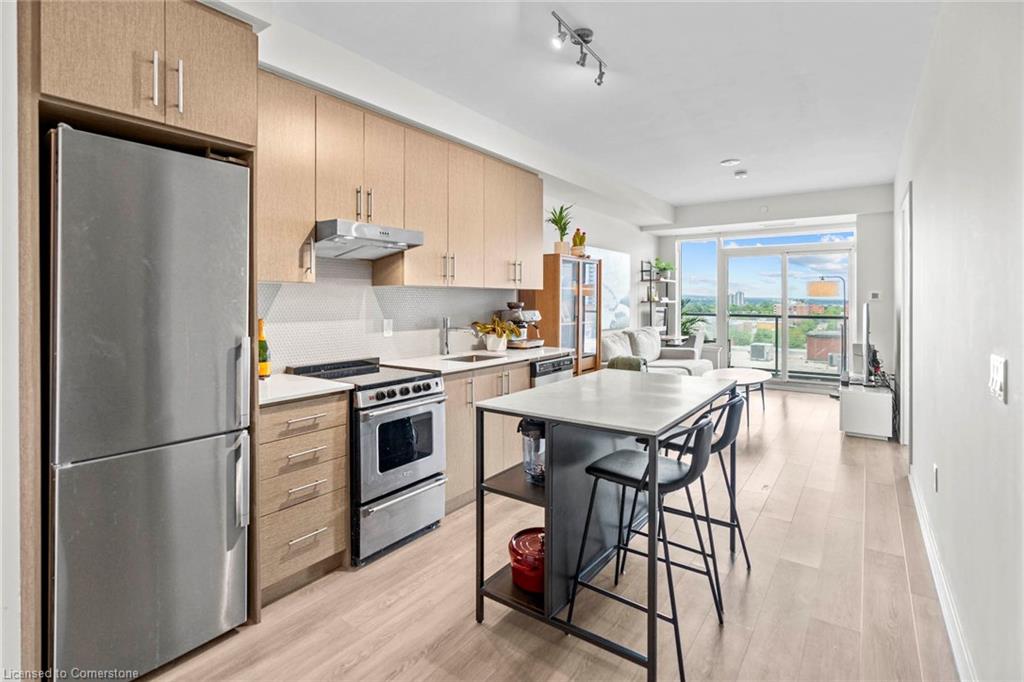 818-212 King William Street Property Photo 1