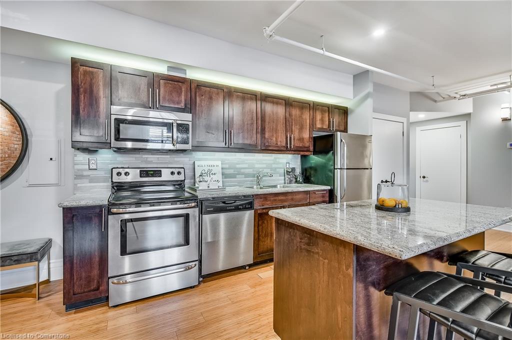 101-200 Stinson Street Property Photo 5