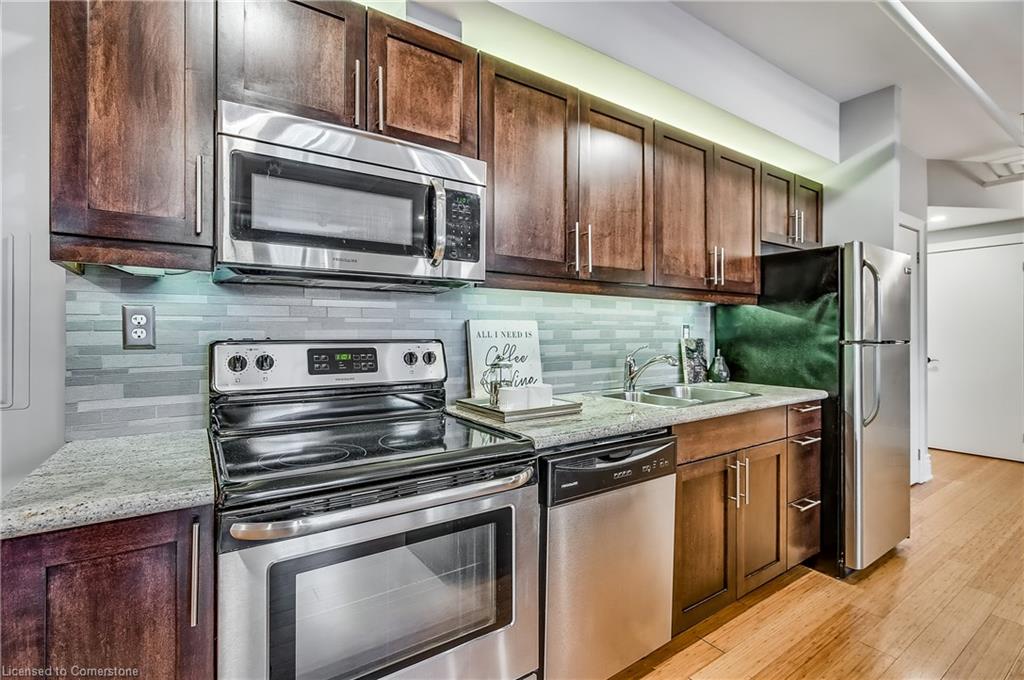 101-200 Stinson Street Property Photo 6