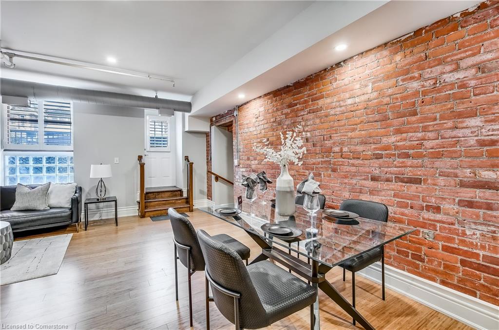 101-200 Stinson Street Property Photo 9