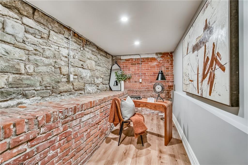 101-200 Stinson Street Property Photo 22