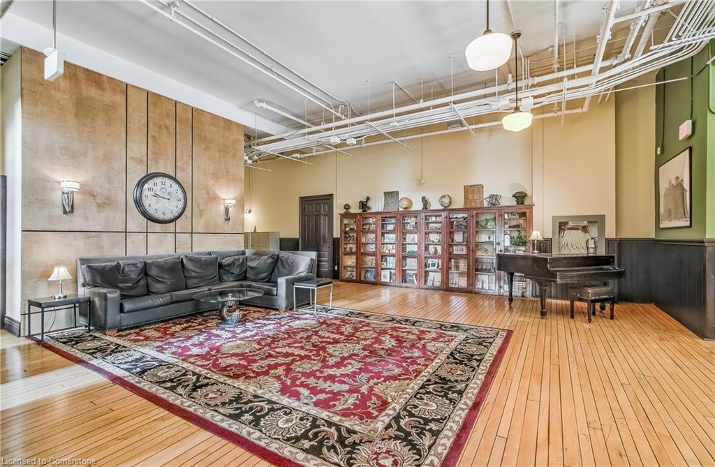 101-200 Stinson Street Property Photo 34