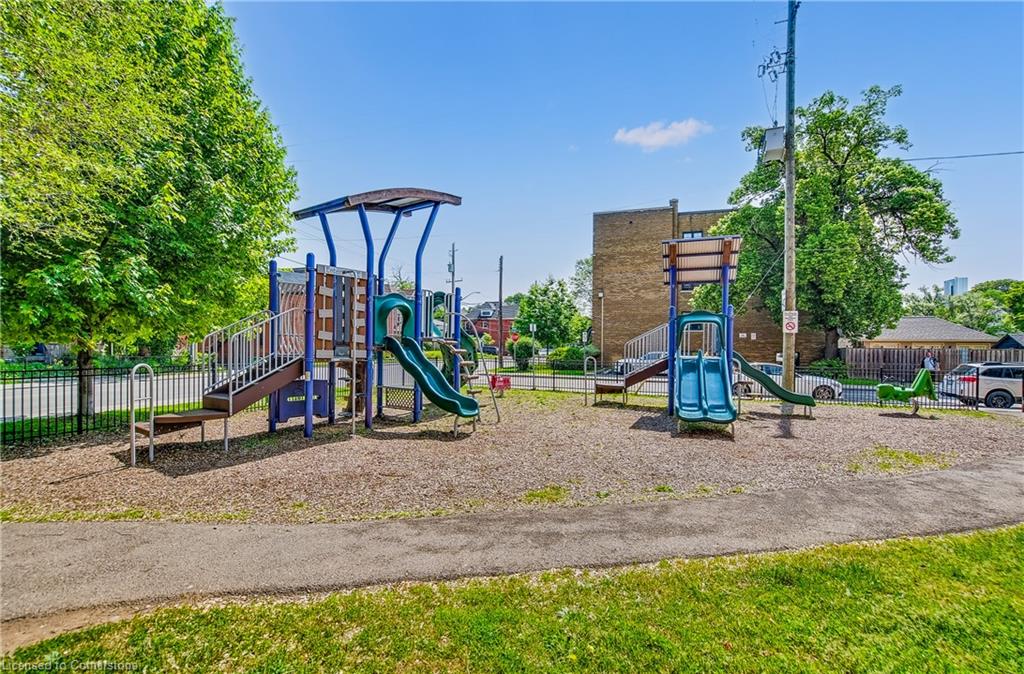 101-200 Stinson Street Property Photo 41