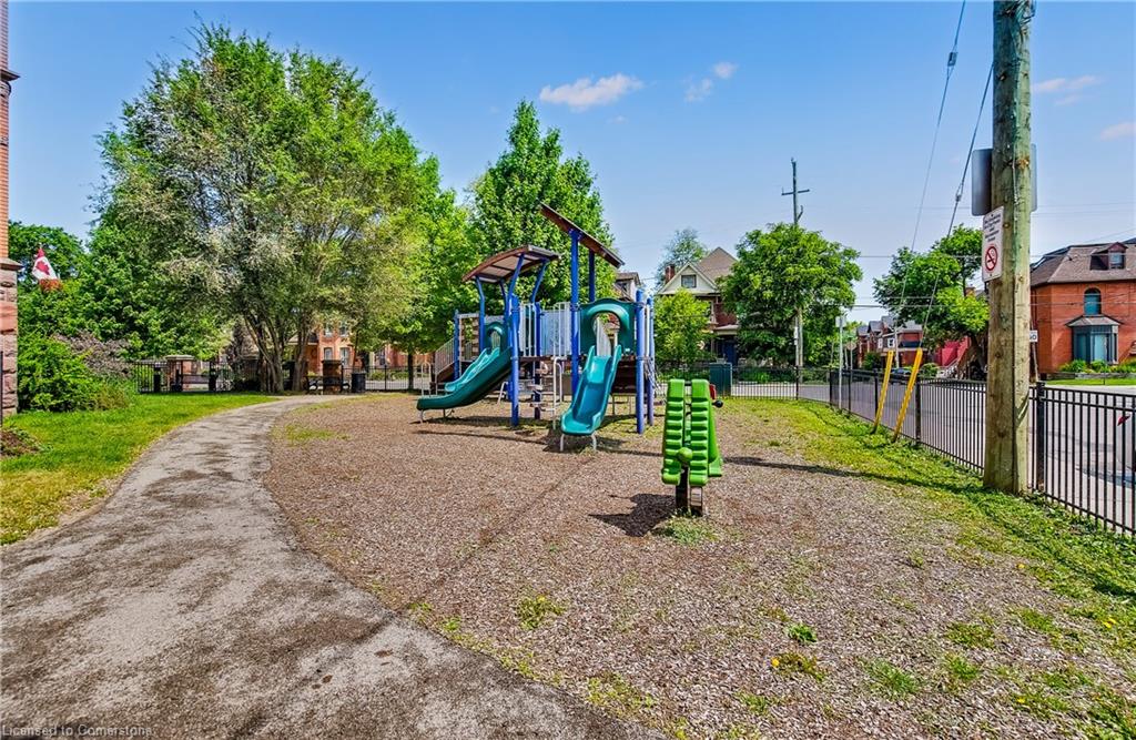 101-200 Stinson Street Property Photo 42