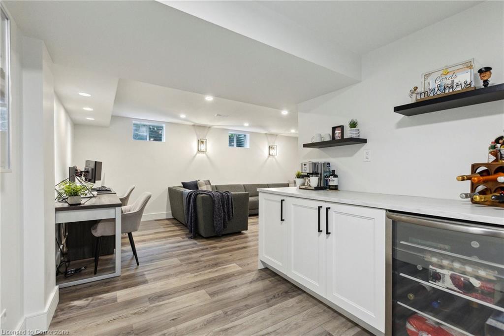 77 Imperial Road N Property Photo 20