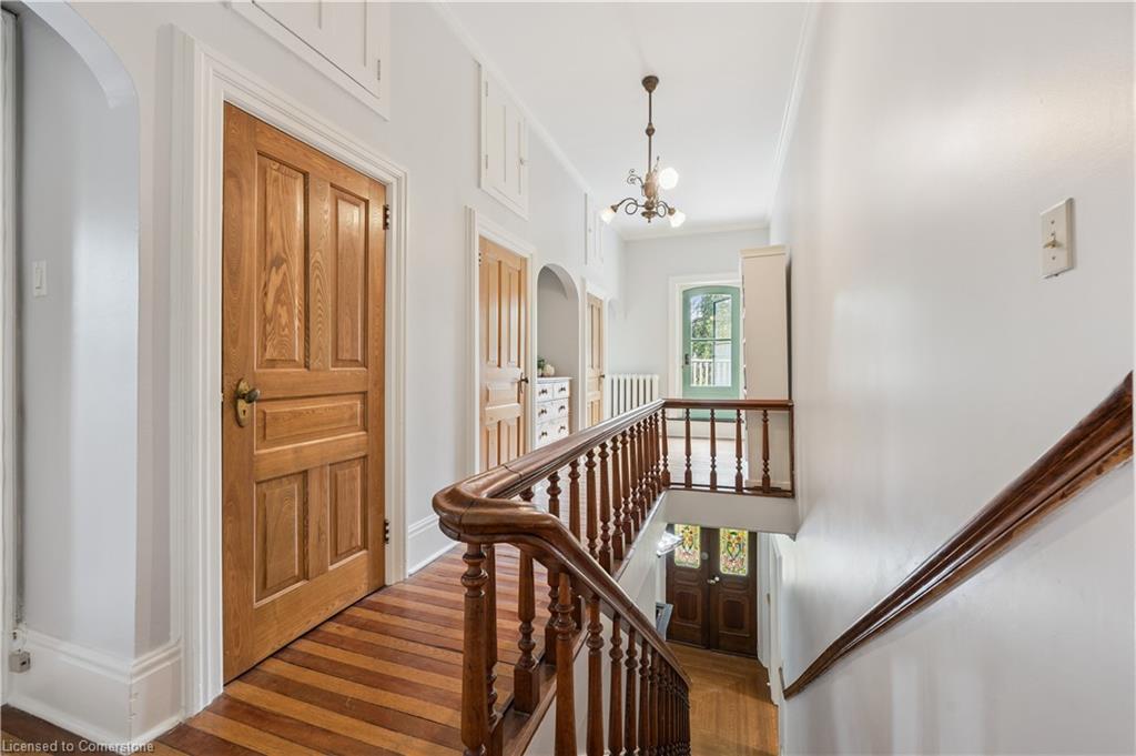 88 William Street W Property Photo 20