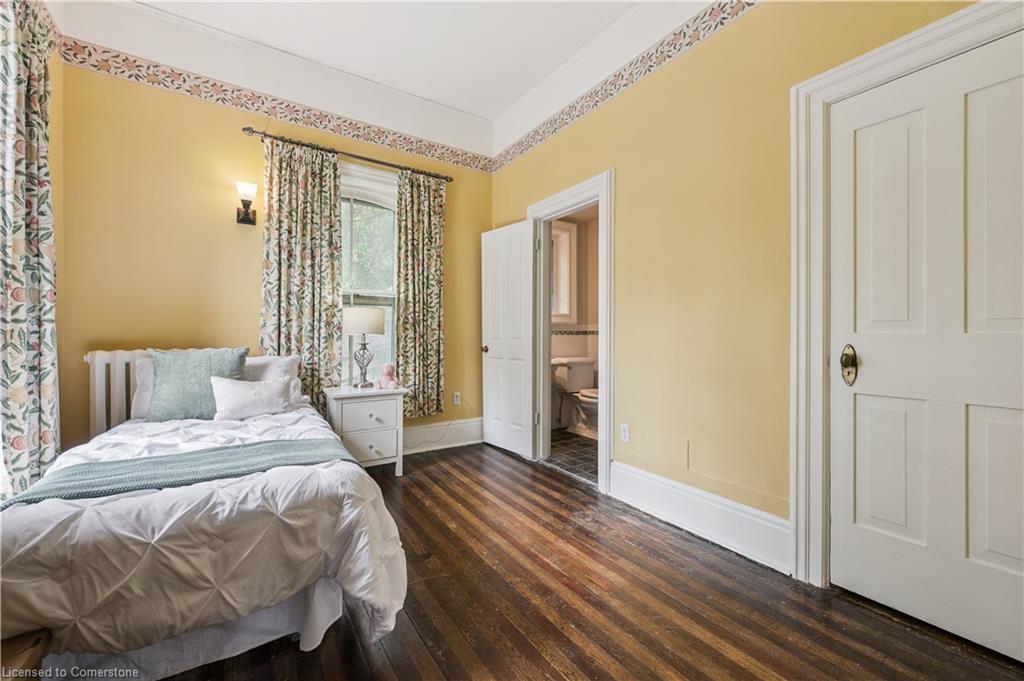 88 William Street W Property Photo 23