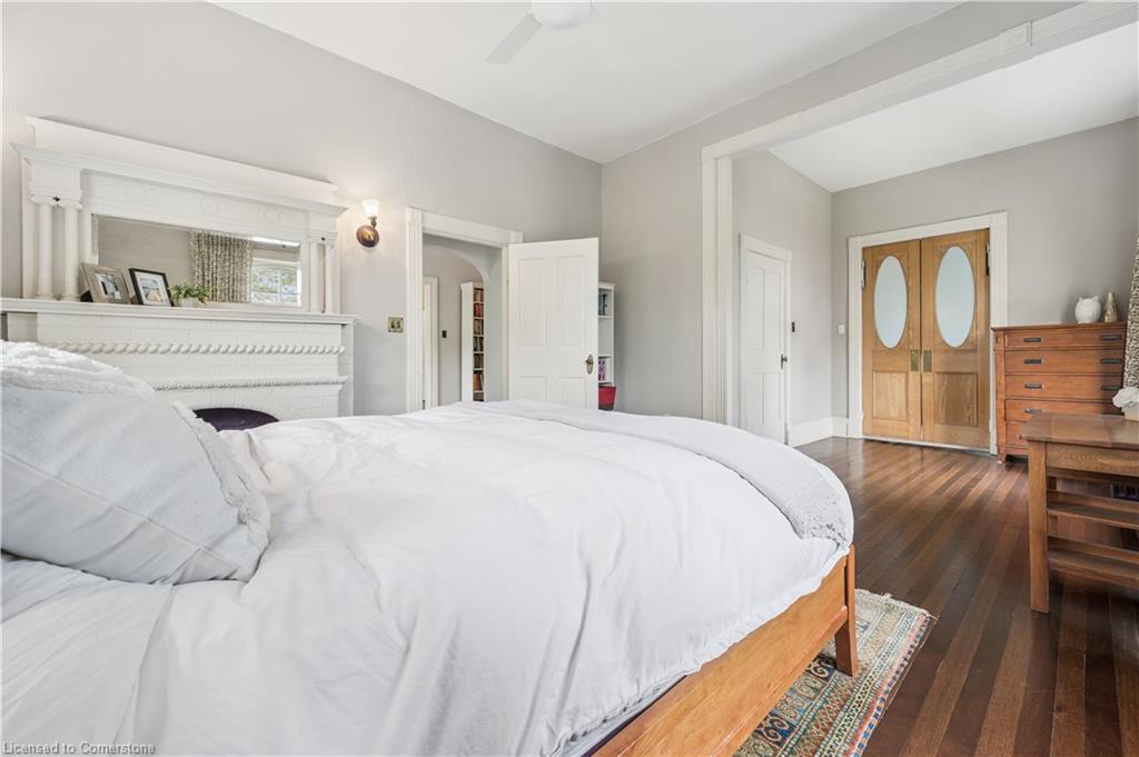 88 William Street W Property Photo 35