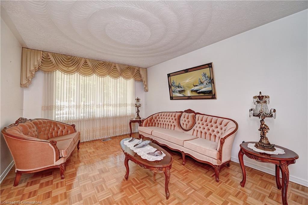 7 Quaiser Street Property Photo 7