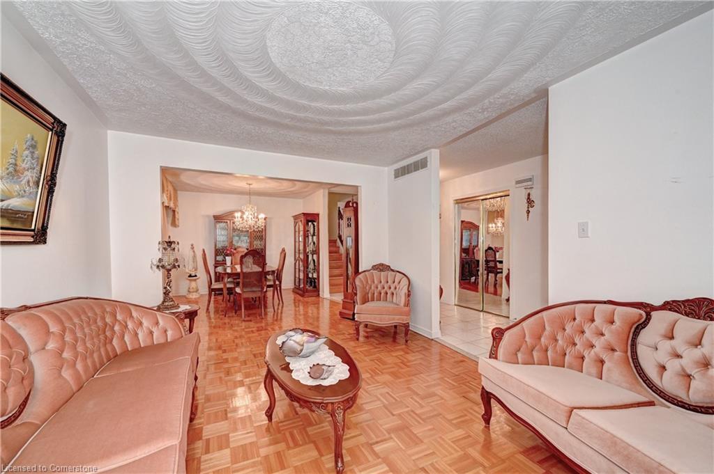 7 Quaiser Street Property Photo 9