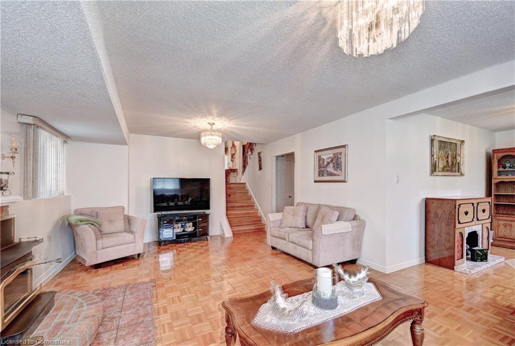 7 Quaiser Street Property Photo 21
