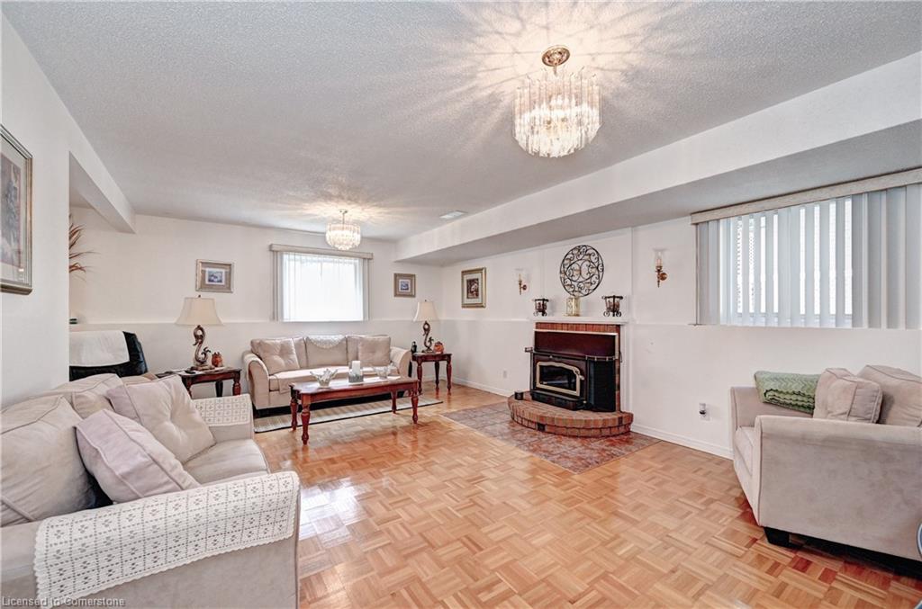 7 Quaiser Street Property Photo 24