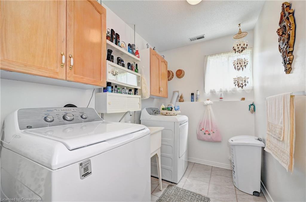 7 Quaiser Street Property Photo 27