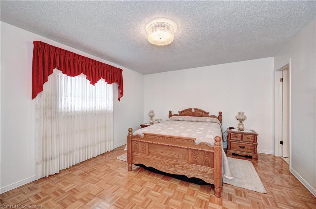 7 Quaiser Street Property Photo 29