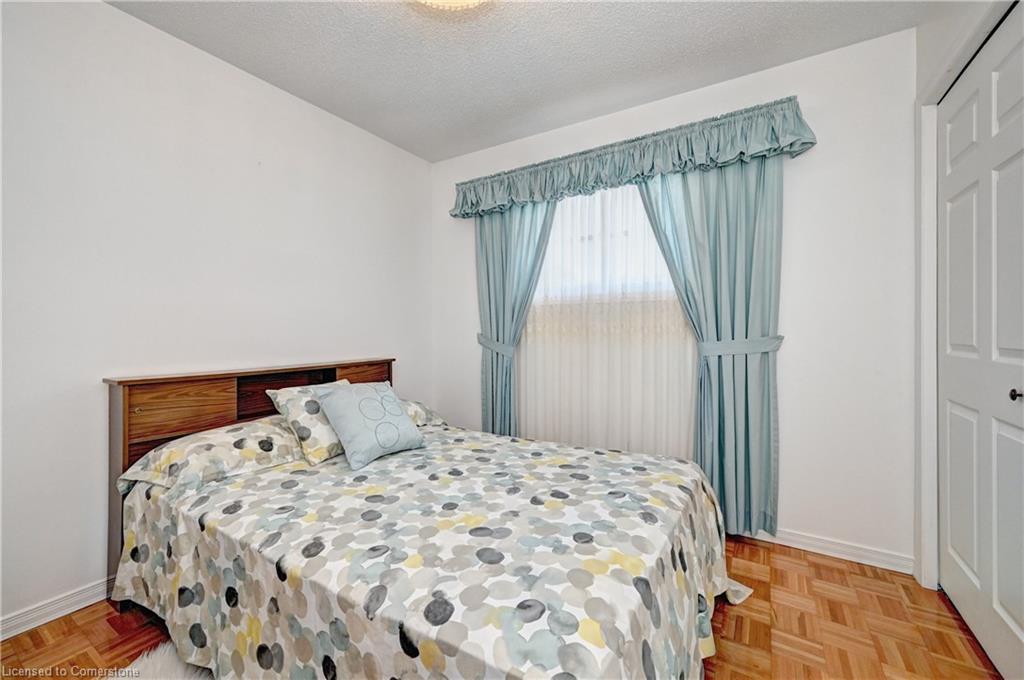 7 Quaiser Street Property Photo 35