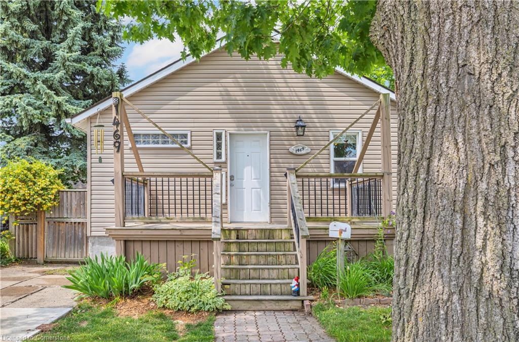 1469 Albert Road Property Photo 1