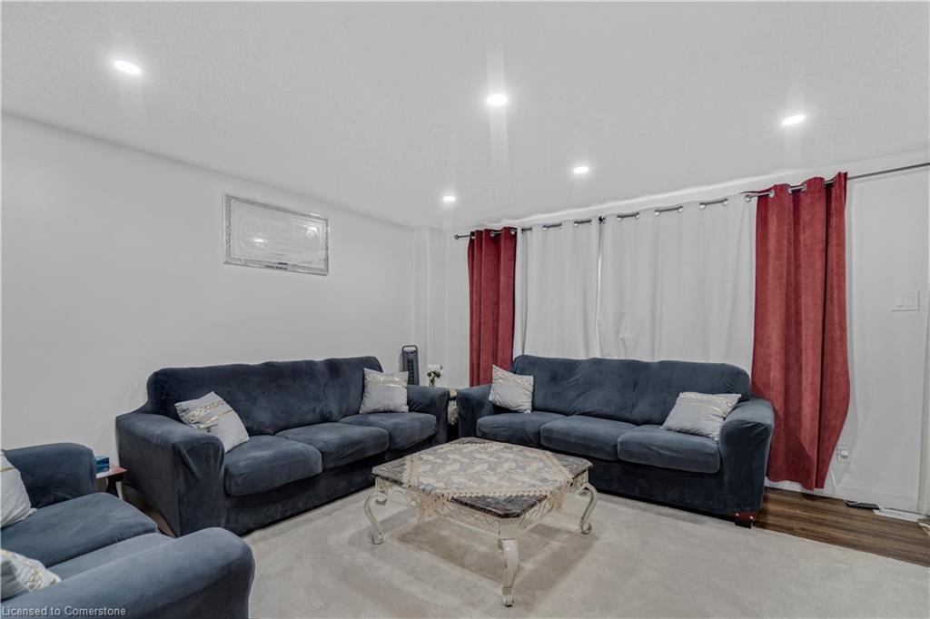 16-537 Parkview Crescent Property Photo 4
