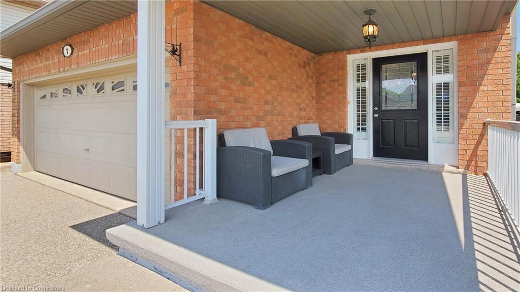 7 Vidal Court Property Photo 4