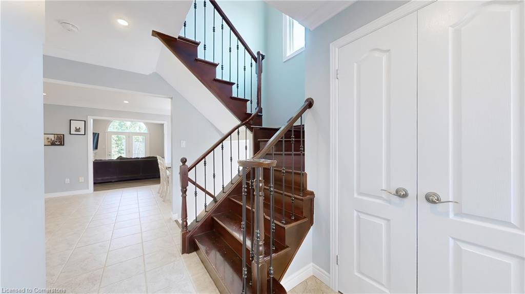 7 Vidal Court Property Photo 6